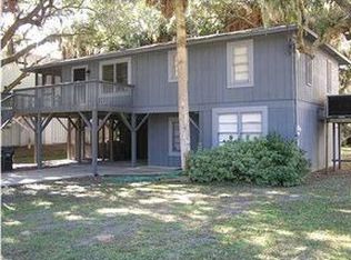 810 Dawhoo St, Edisto Island, SC 29438