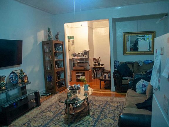 2nd image of 16015 Powells Cove Blvd APT A4