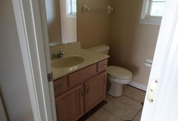 3rd image of 4992 Gertrude Dr