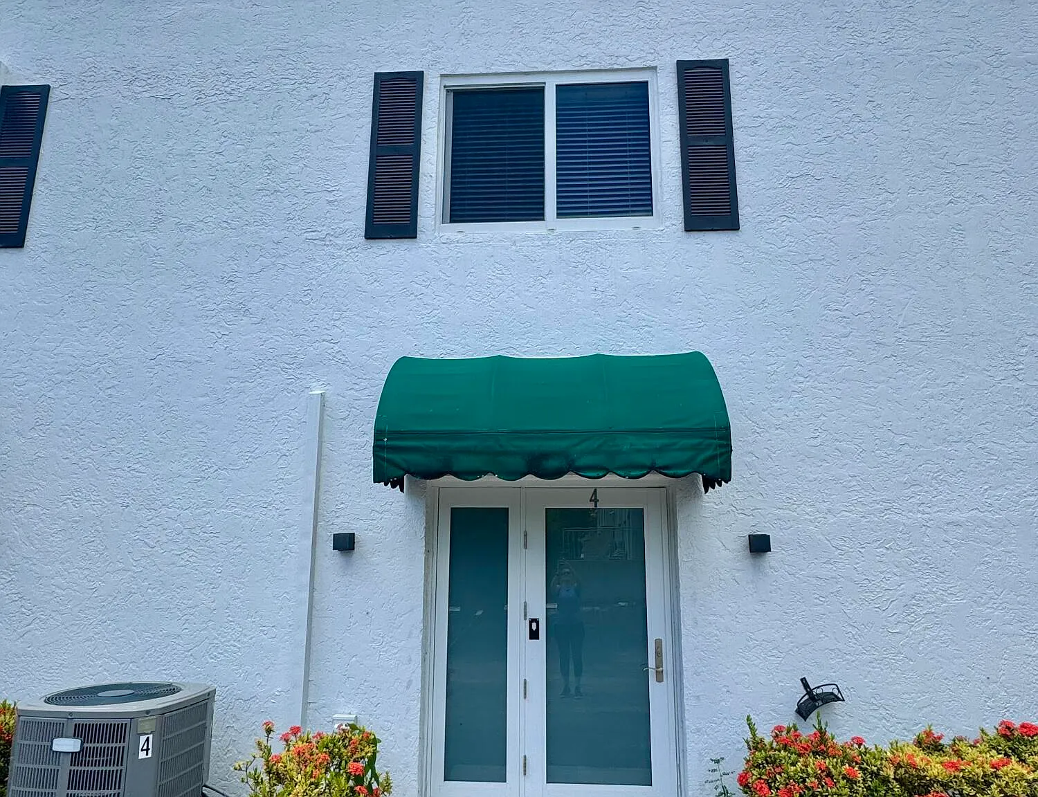 2 bed, 2.5 bath, 1055 sqft, $2,850 — Photo 2