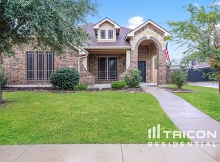 713 Willow Crest Dr, Midlothian, TX 76065