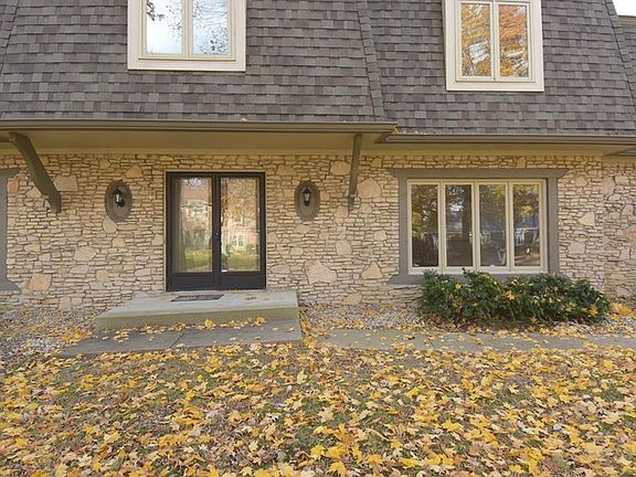 3rd image of 7029 Chesham Ct