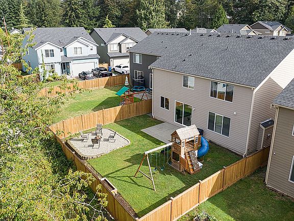 5th image of 816 116th Ave SE