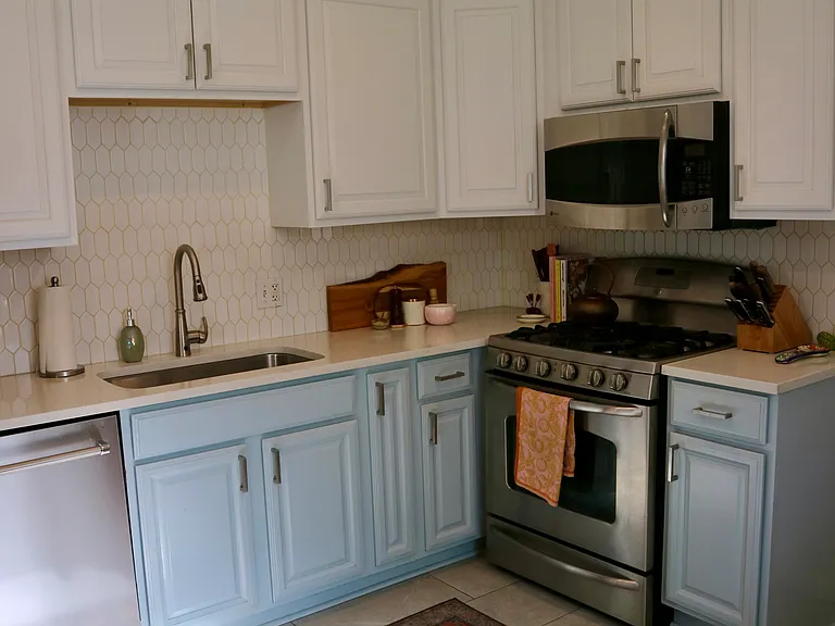 139 E 8th Ave — Photo 14