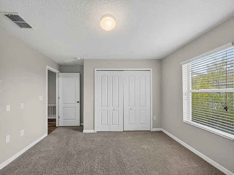3002 Bargate St — Photo 11