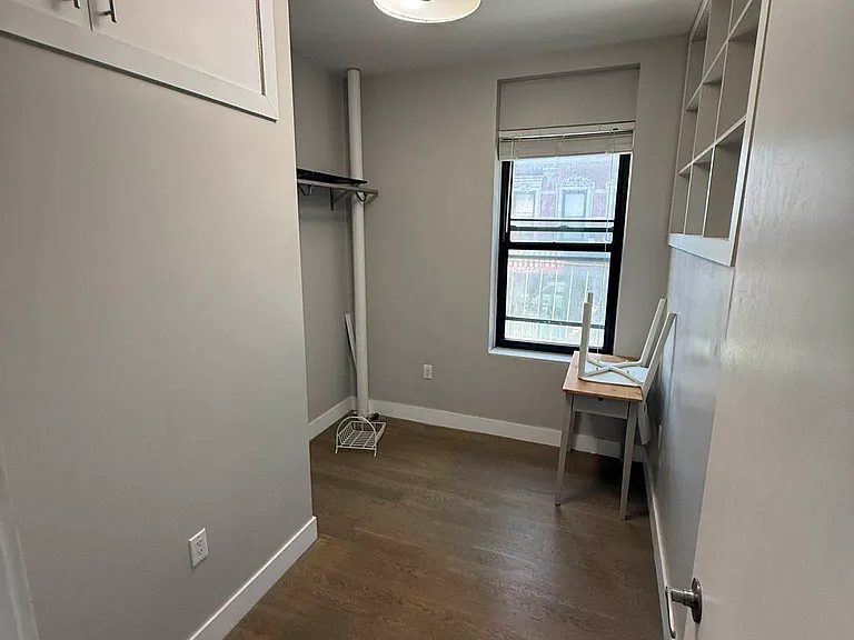 91 Allen St #2 — Photo 6