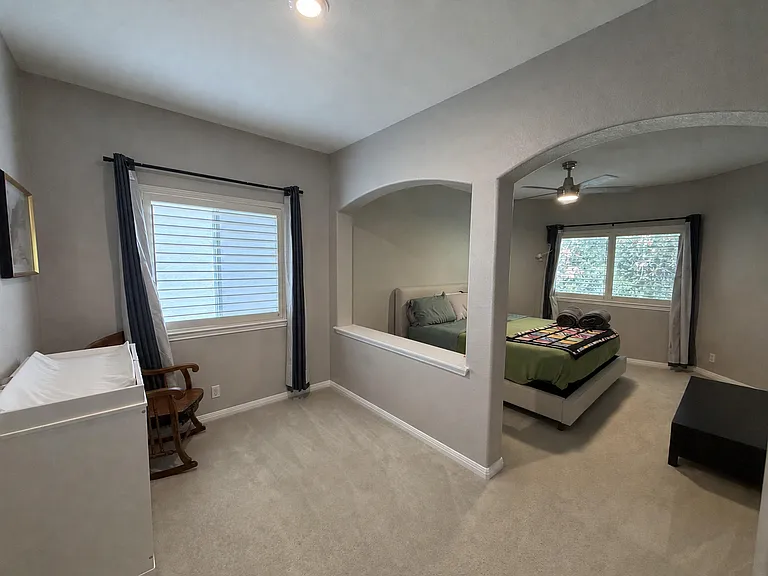 2536 Crenshaw Dr — Photo 21