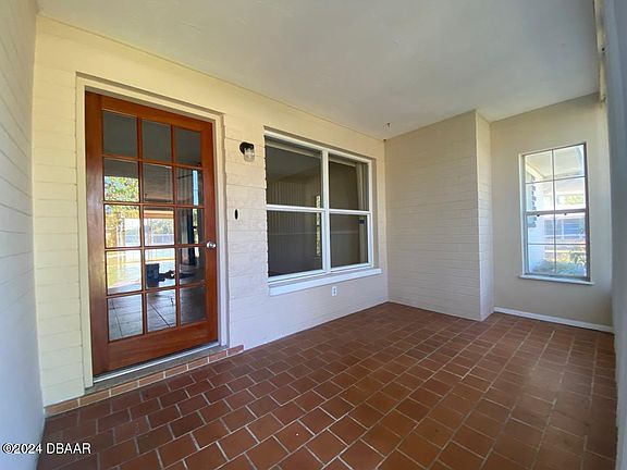 4th image of 520 Andrews St
