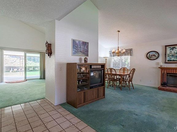 4th image of 6524 San Como Ln