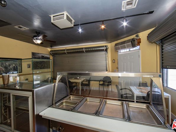 los-angeles-california-2098295573 picture