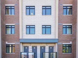 1115 Douglas McCurdy Cmn #107, Mississauga, ON L5G 0C6
