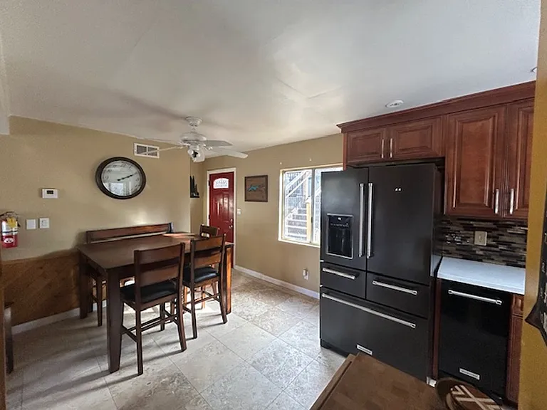 716 Barret Way — Photo 6