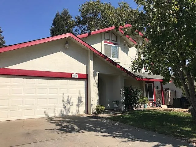 2215 River Trails Cir photo 1