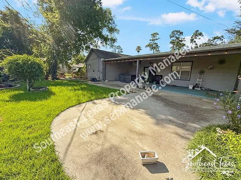 2640 Louisiana St — Photo 10