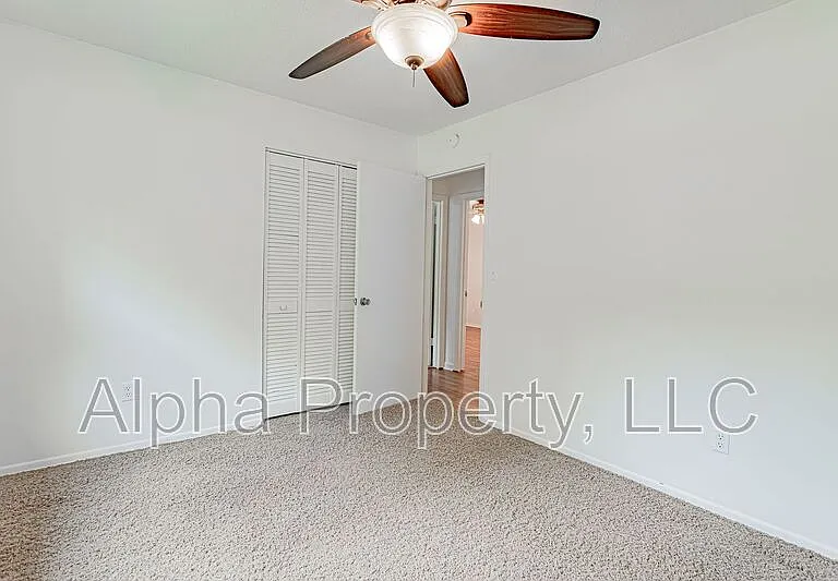 134 Saturn Ln — Photo 16
