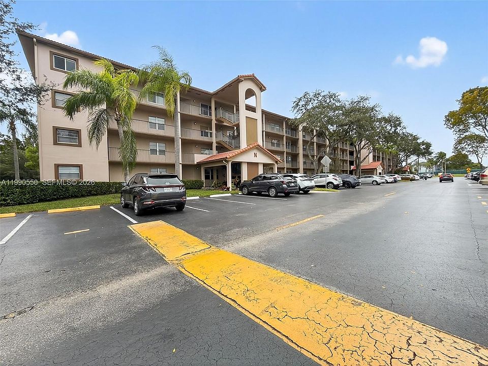 1st image of 1000 SW 125th Ave APT 102N