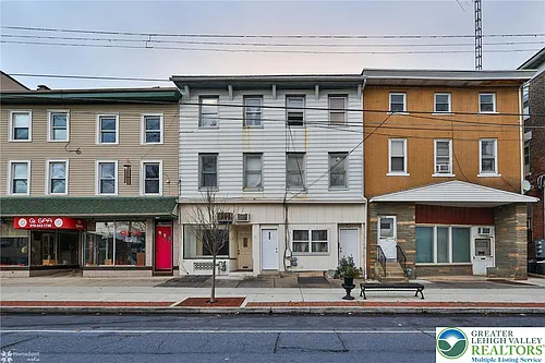423 Front St #2 Photo 1