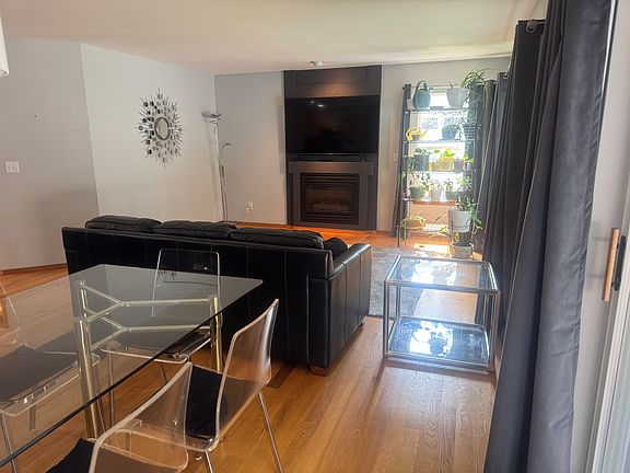 5th image of 3916 S Greystone Ln