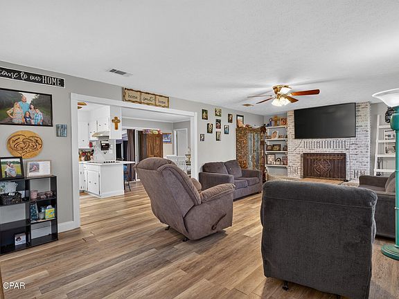 4th image of 2367 Tiller Rd