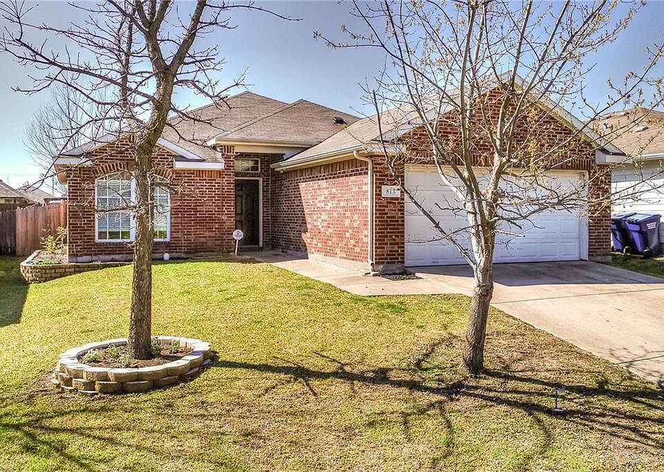 1st image of 813 Alder Dr