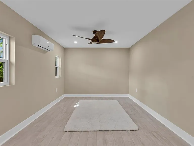 510 N Osprey Ave — Photo 41