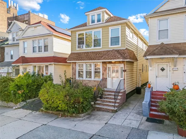 820 Penfield Street, Bronx, NY 10470