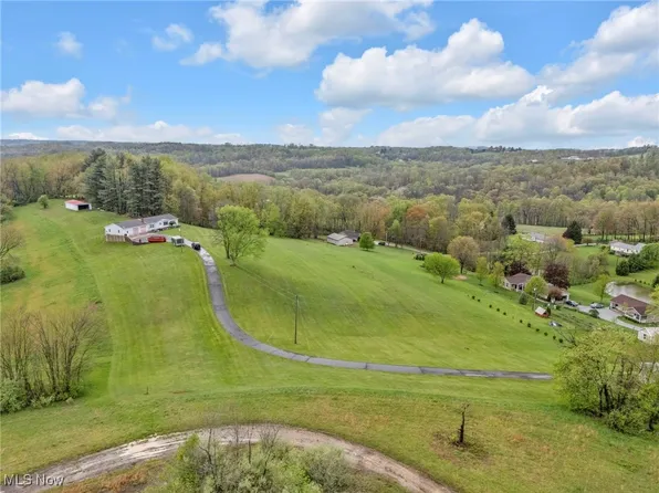 6866 Township Road 310, Millersburg, OH 44654