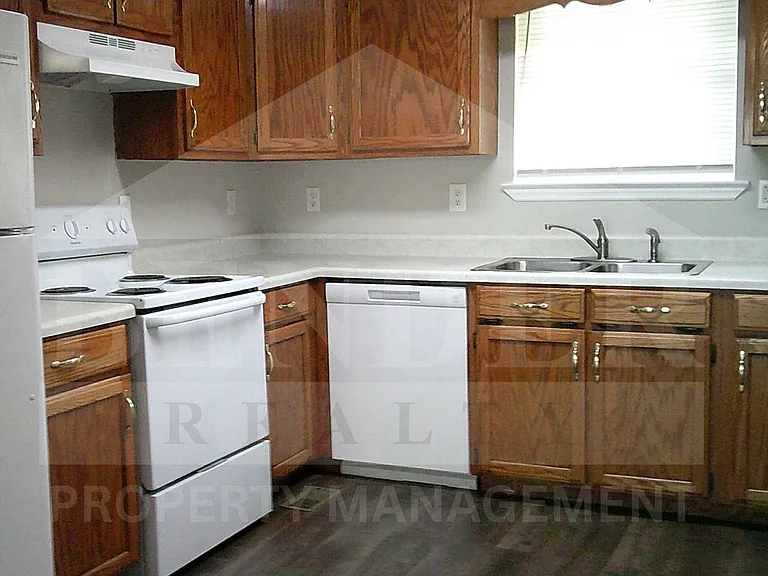 3417 Old Tasso Rd NE — Photo 5