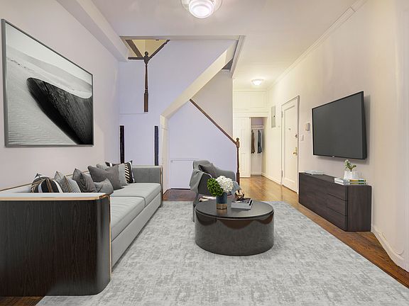 3rd image of 314 W 58th St #2AA