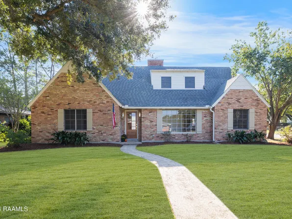 800 Vicnaire St, New Iberia, LA 70563