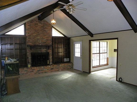 4th image of 113 Pebble Creek St