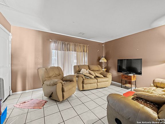 3rd image of 3302 WILLOWWOOD BLVD