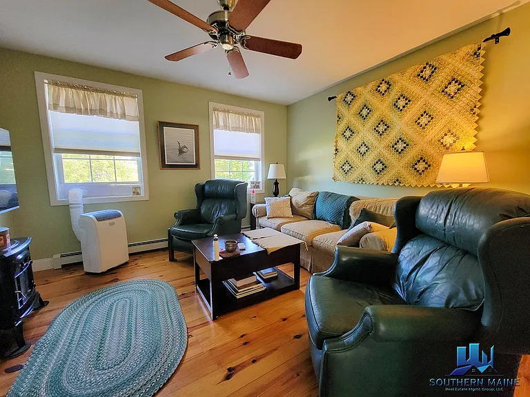 50 Hawthorne Ln — Photo 13