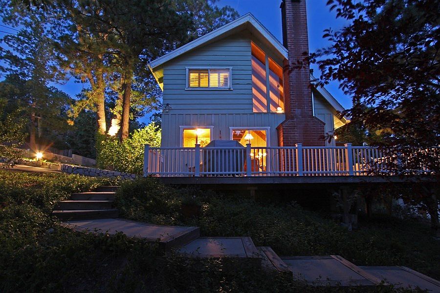 1st image of 766 Crown Dr