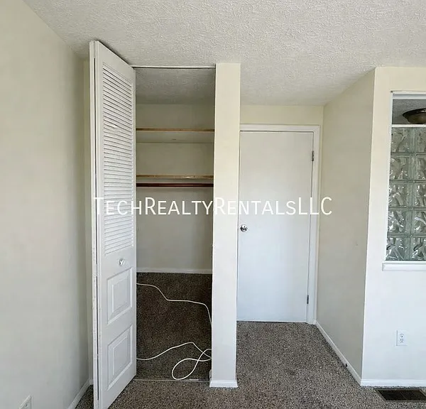 9432 Lexington Cir #G-1 — Photo 12