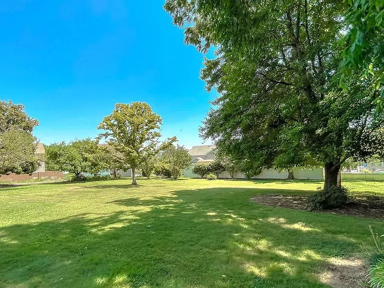 23581 Belmar Dr — Photo 48