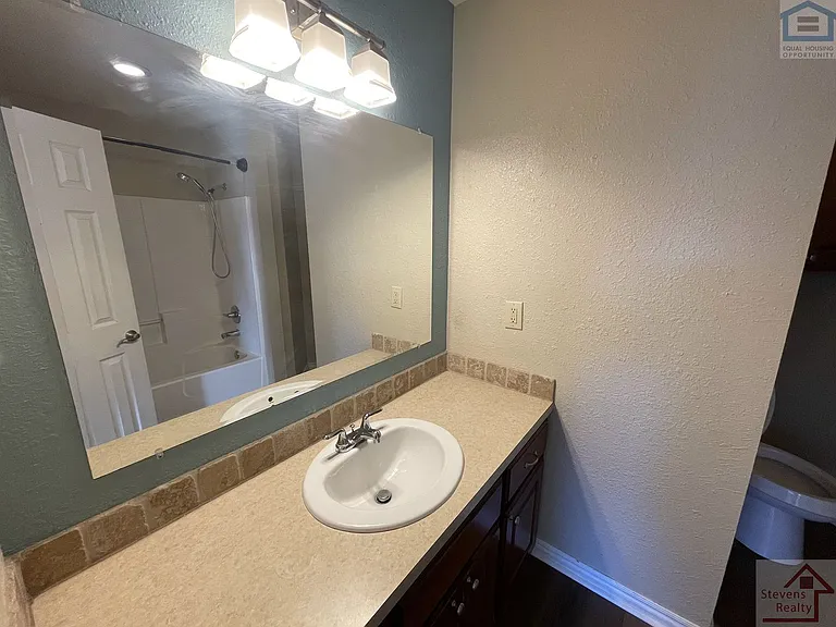 4416 SW Hickory Ln — Photo 36