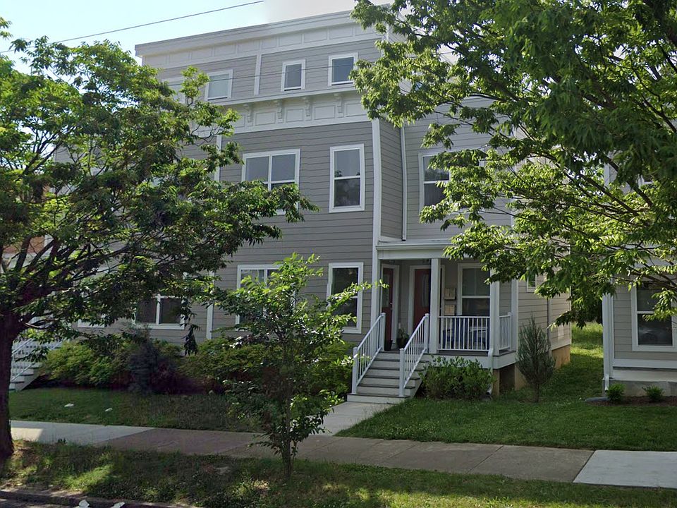 1st image of 1422 Porter St #B