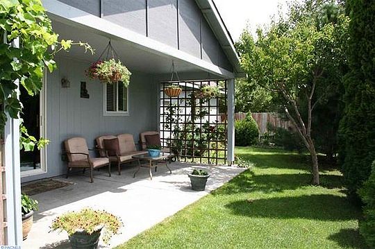 3rd image of 5820 Taft Dr