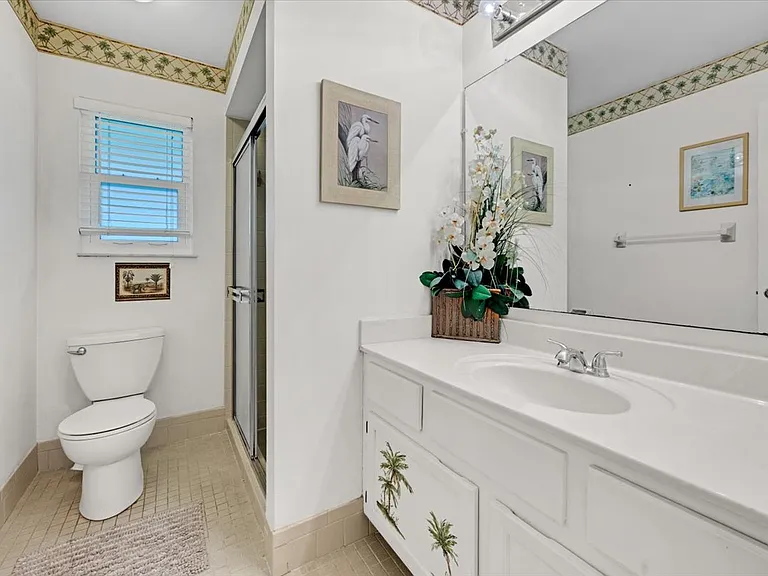 1127 E Seminole Ave #12C — Photo 50