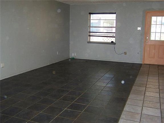 3rd image of 7505 Kell Dr