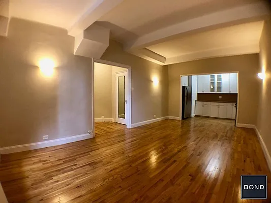 Rented by Bond New York | media 16