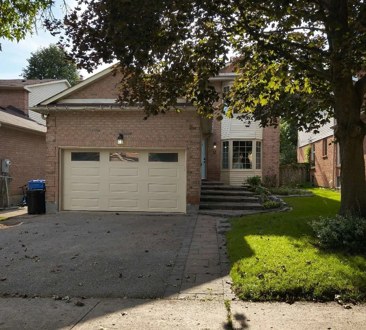 5 bed, $3,500 — Photo 1