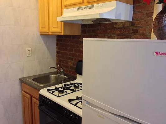 Rented by Nest Seekers International | media 4