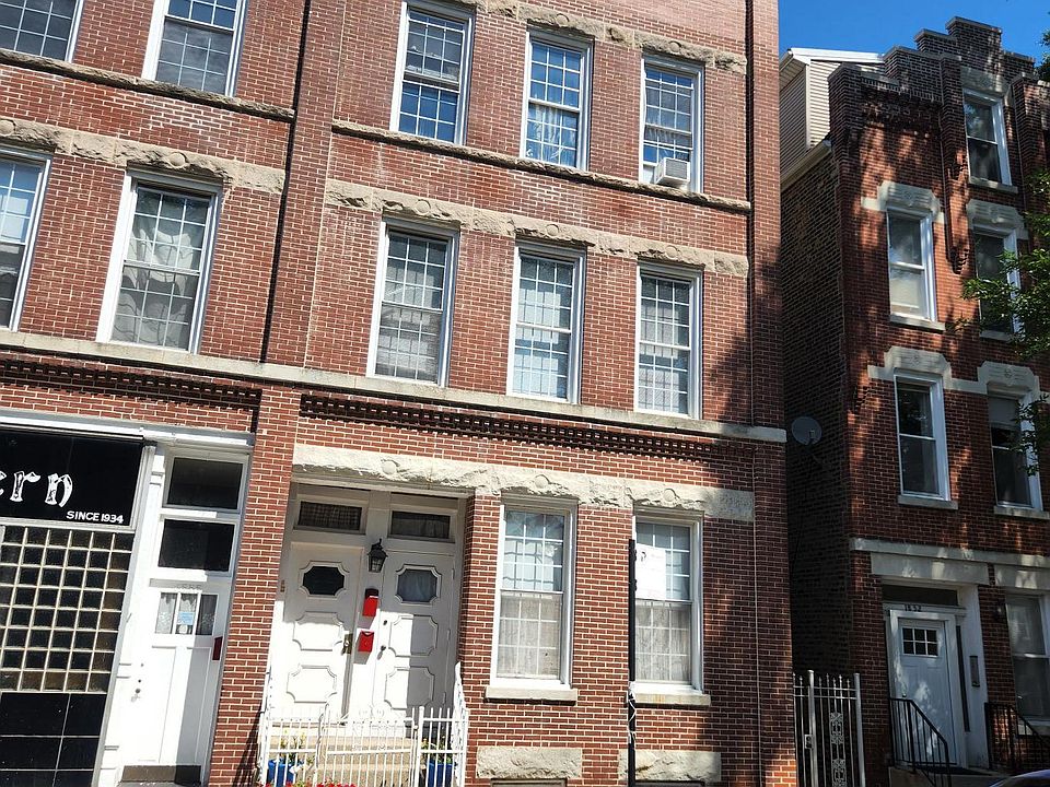 1st image of 1856 W Wabansia Ave #2