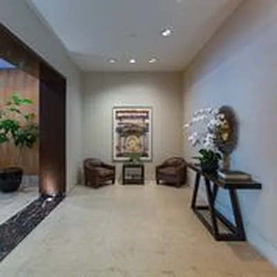 Rented by Compass | media 40