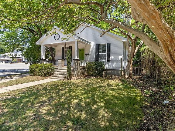 2nd image of 1113 Pettis Pl