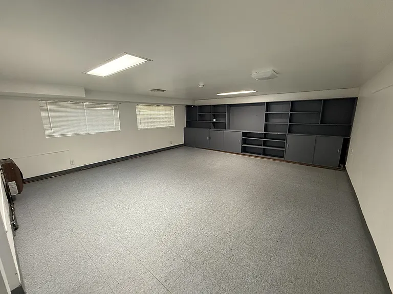 8835 Roosevelt Blvd — Photo 28