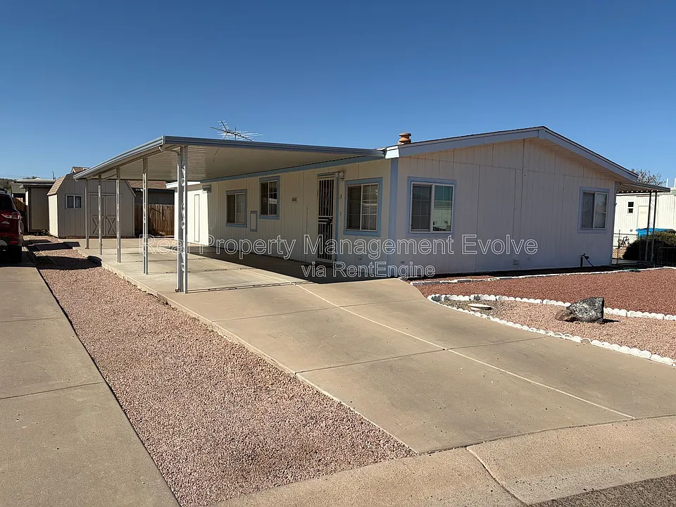 1514 E Muriel Dr