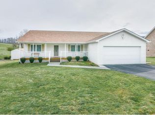 102 Eloise Ln, Unicoi, TN 37692